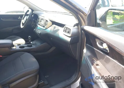 2018 Kia Sorento 2.4L L z USA, uszkodzony, nr VIN 5XYPG4A35JG374366